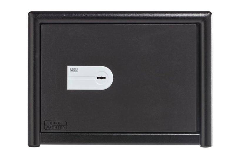 Front view of Burg Wachter CL420 safe with key lock