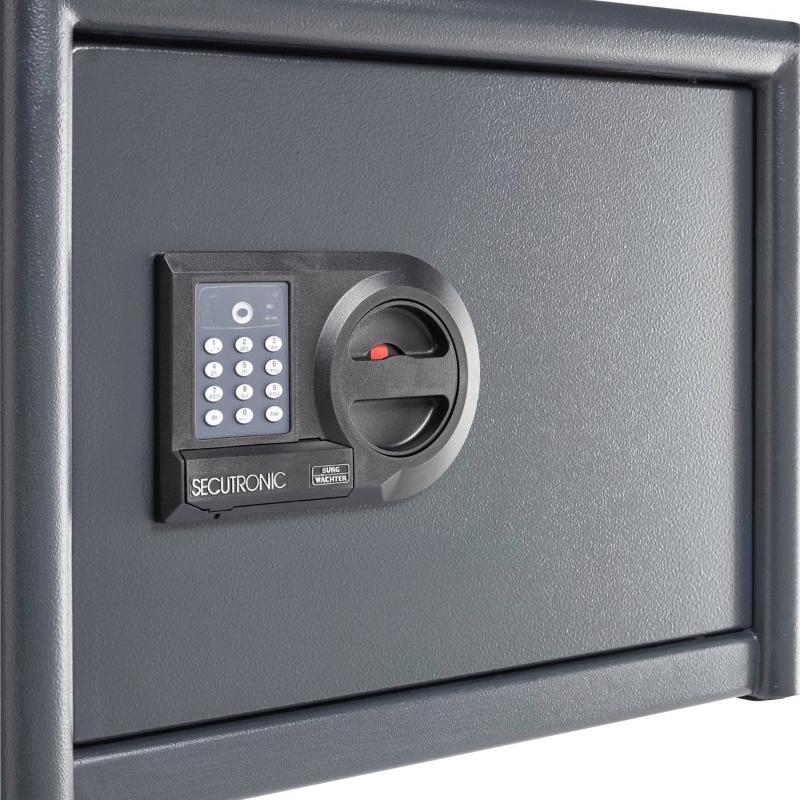 Close-up of Burg Wachter M520 Magno safe electronic lock