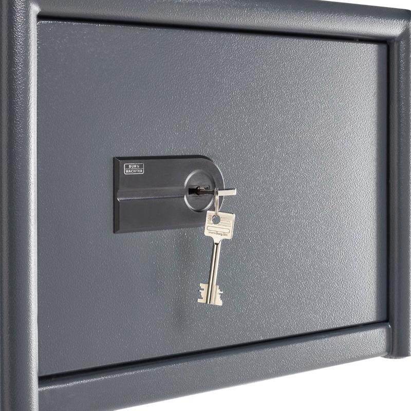 Close-up of Burg Wachter M520 Magno safe key lock