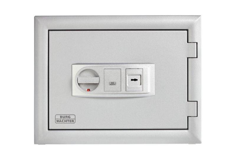 Front view of Burg Wachter Diplomat MTD 740 safe with key lock