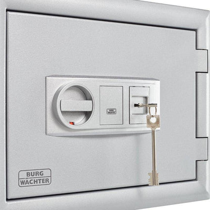 Close-up of Burg Wachter Diplomat MTD 740 safe with key lock