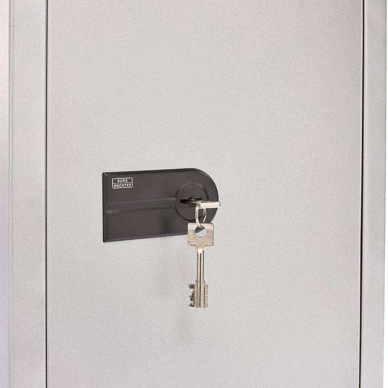Close-up of Burg Wachter MT660 safe key lock