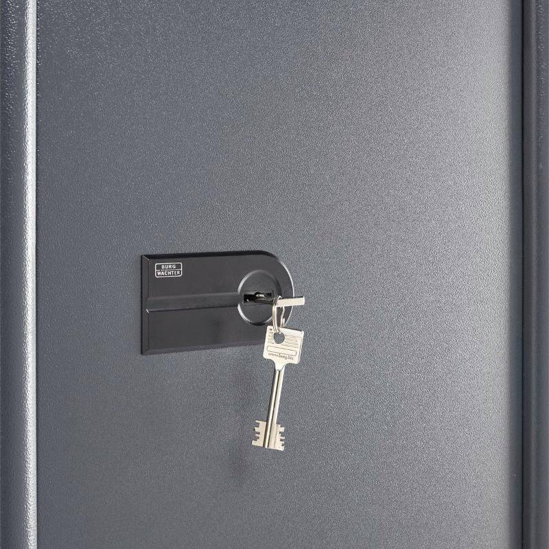 Close-up of key lock on Burg Wachter M540 Magno Safe
